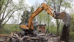 Работа по сносу аварийных зданий продолжается в Сергиево-Посадском округе