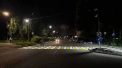 На Железнодорожной улице появился проекционный пешеходный переход