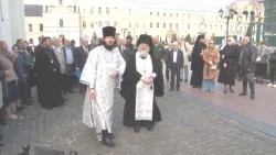Заупокойная лития у могилы Алексея Семёновича Шеина у Духовского храма Свято-Троицкой Сергиевой Лавры