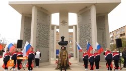 Митинг памяти у бюста командарма