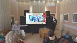 День театра отметили в библиотеке Розанова