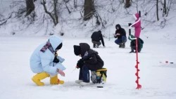 Седьмой традиционный фестиваль зимней рыбалки «Мормышка» состоялся парке «Скитские пруды»