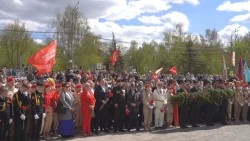 Возложение цветов к Мемориалу Славы