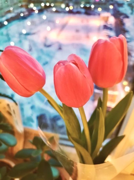 С Праздником весны, 8 марта!