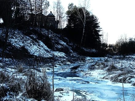 Струнино Владимирская область. Река Чёрная. Не комментировать.