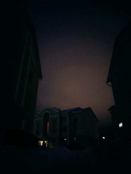 март 2026, вечер на районе