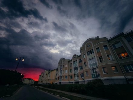июнь 2026, вечер на районе