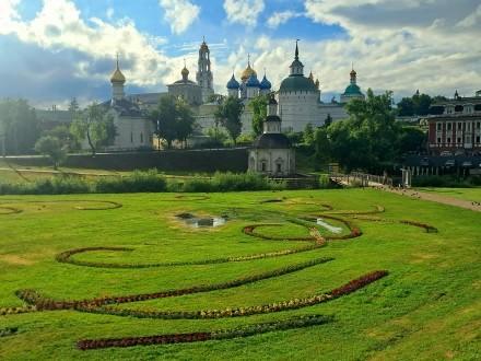 Лавра п