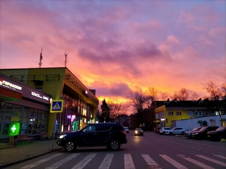 Яркий рассвет, к перемене погоды