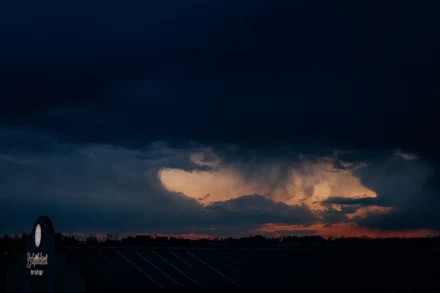 апрель 2026, закат