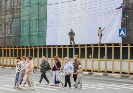 август 2026, новое место в городе для баннера-поздравлятора