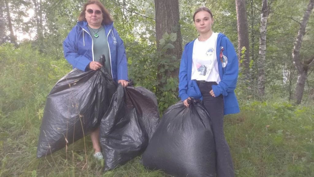 «Единая Россия» Сергиева Посада провела экологическую акцию в Хотькове
