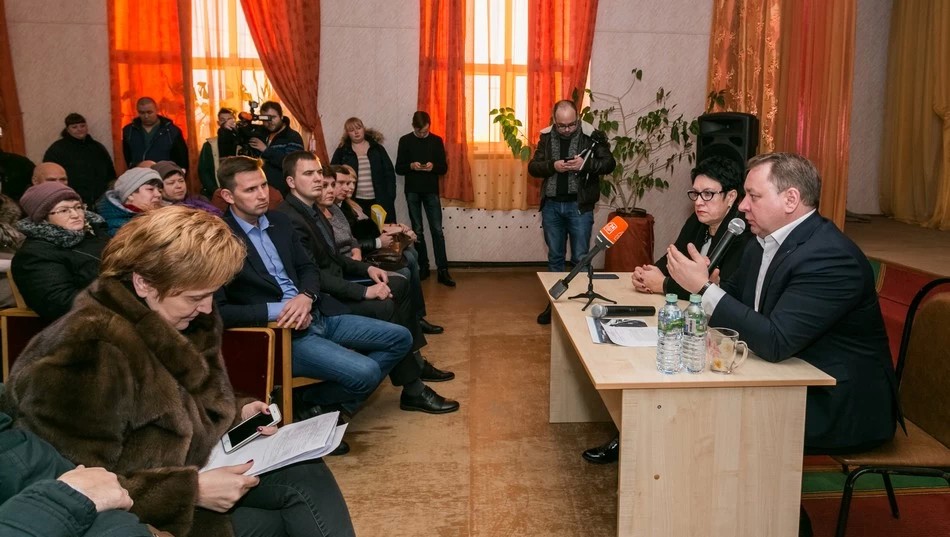 Как зубцовцы дали бой зловонному карьеру