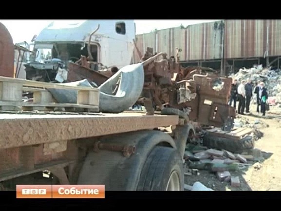 Три гектара мусора в поселке Мишутино. Правоохранители не первый год разыскивают хозяев огромной свалки бытовых отходов