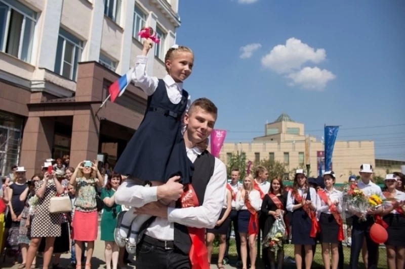 В  школах Сергиево-Посадского округа отменяются экзамены и выпускные