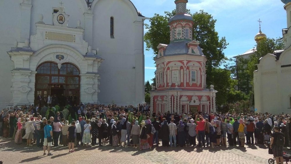 День Святой Троицы празднуют в Сергиевом Посаде