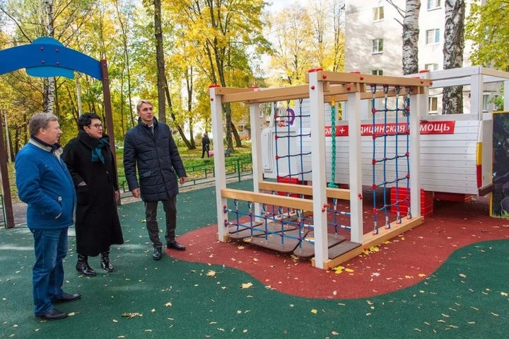 Депутат Мособлдумы Сергей Двойных оценил благоустройство в Лозе
