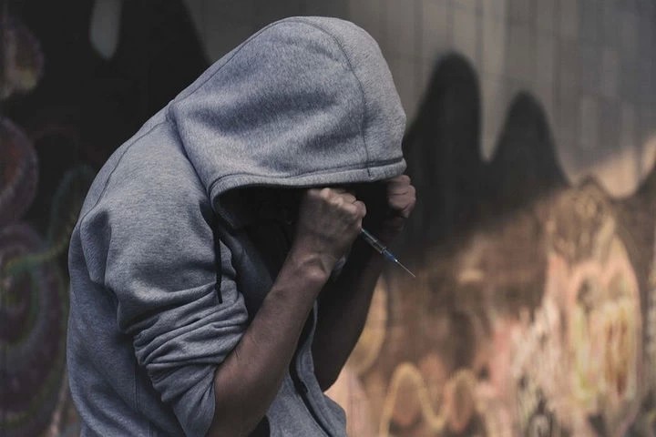 «Подросток-Игла» против наркомании