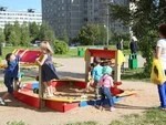 Детские площадки должны быть безопасны
