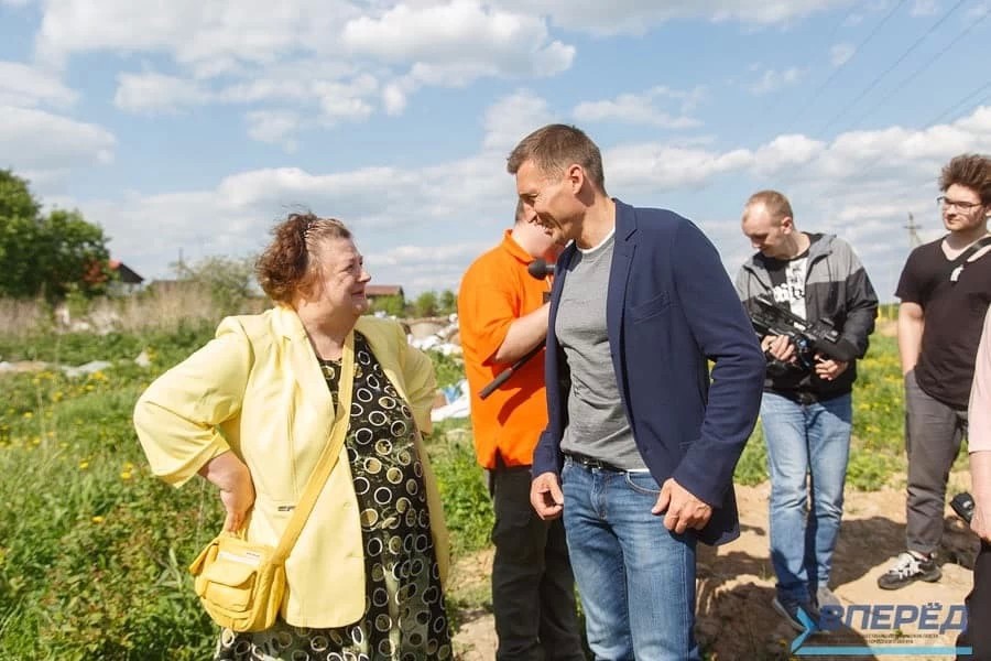 Александр Легков поможет жителям ПМК убрать стихийную свалку