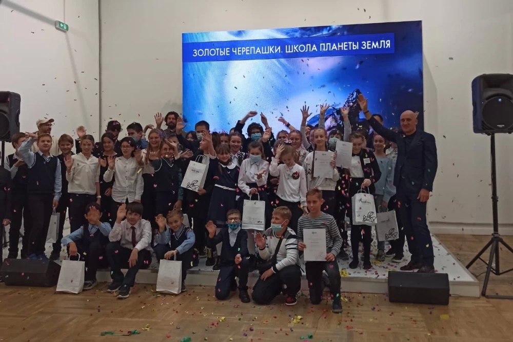 Ученики 25 школы представили свои экологические проекты на международном фестивале в Москве