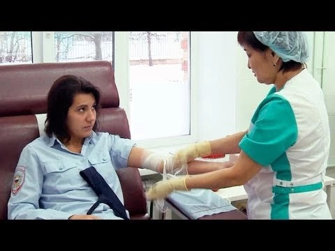 Полиция сдаёт кровь