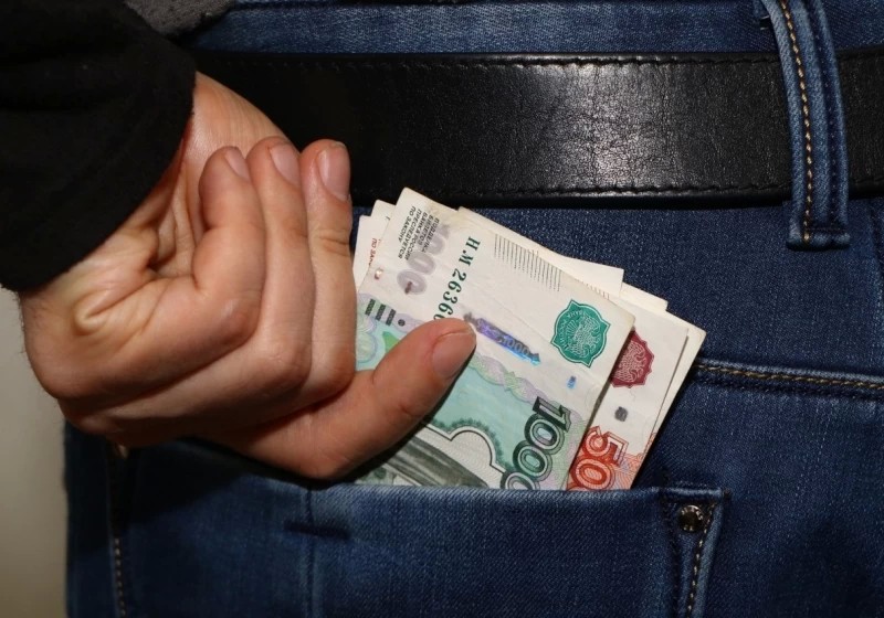 В Сергиево-Посадском округе сиделка похитила деньги