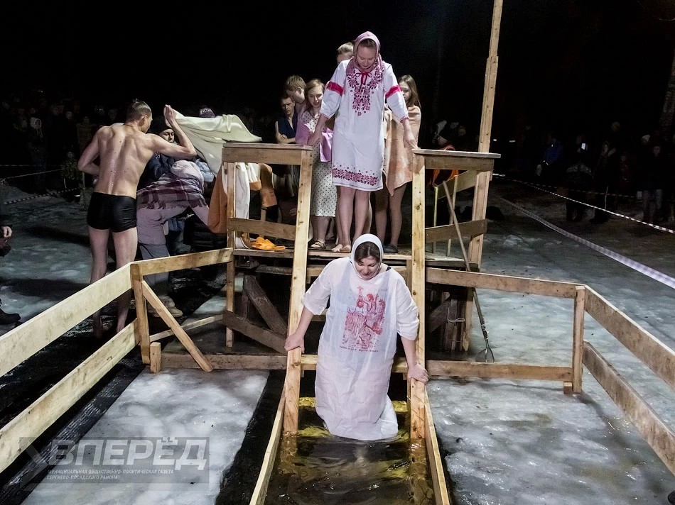 Купели в Сергиево-Посадском округе в праздник Крещения посетили более 32 тысяч человек