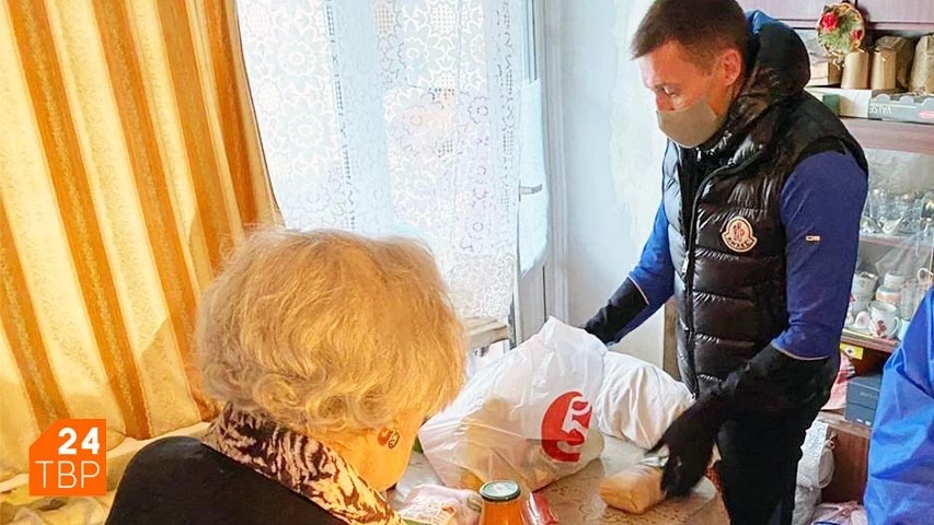 Александр Легков присоединился к волонтёрам в Сергиевом Посаде