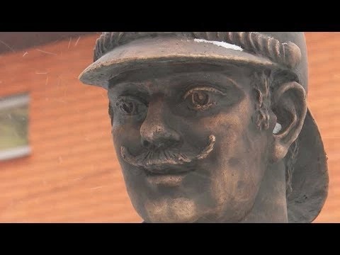 Бронзовый пожарный станет фонтанировать в Пожарном переулке
