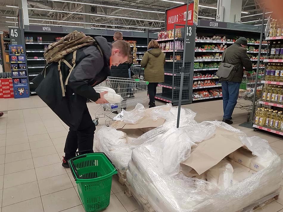 Перебоев с продуктами не будет