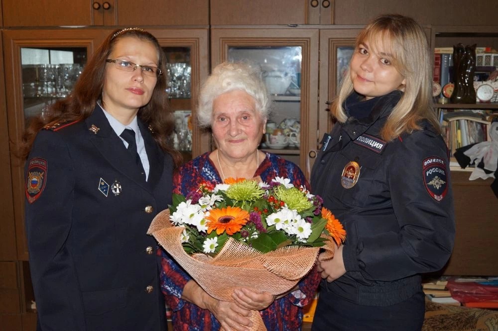 С 80-летним юбилеем поздравили ветерана УМВД в Сергиевом Посаде