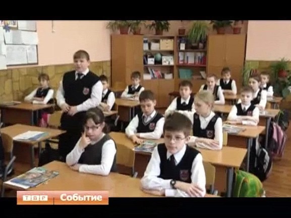 Ректор МГИМО Анатолий Торкунов предлагает ввести в школах мини-лекции, на которых учителя истории помогут школьникам разобраться в новостях