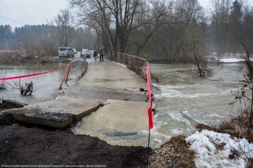 Движение по мосту через реку Торгоша восстановлено