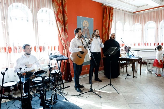 В ресторане «Маковец» прошел пасхальный концерт «Пасха — вечный День Победы»