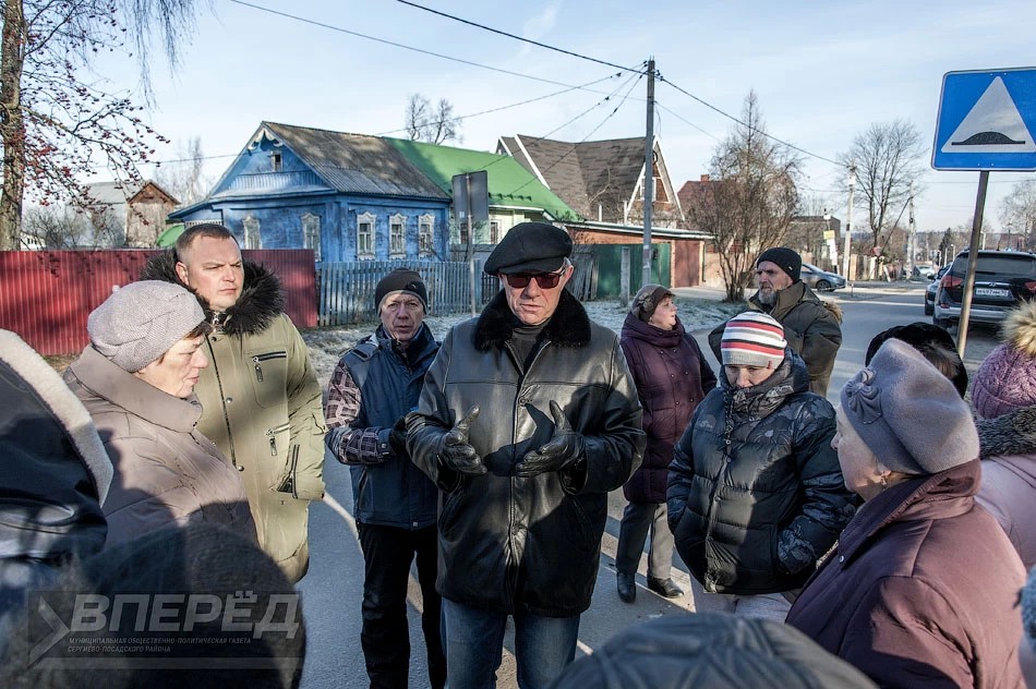 Зубачёвцы против контейнеров, но за тротуар