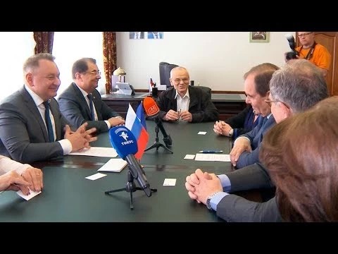 Дружбе с Рюэй-Мальмезоном скоро 30 лет