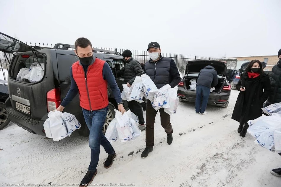 Подарки тем, кто в красной зоне