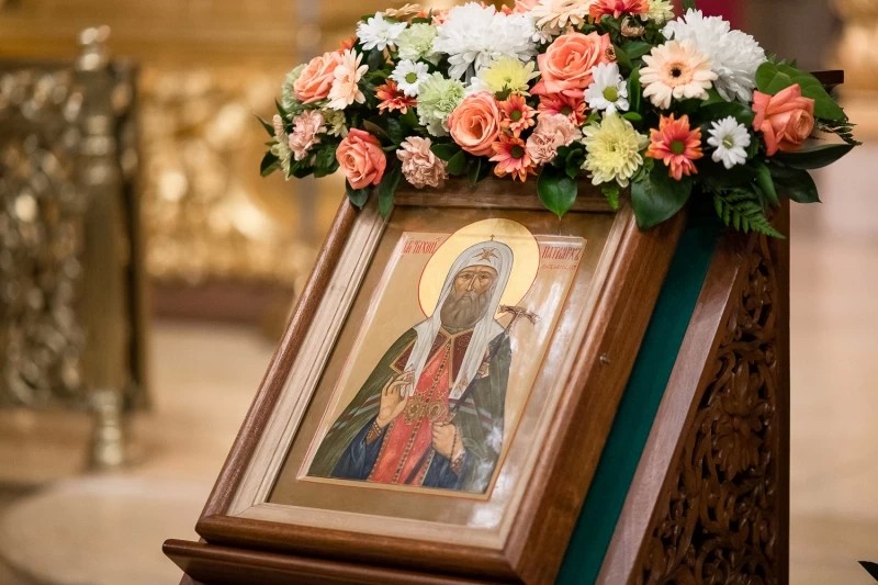 «Всероссийскаго Патриарха Тихона восхвалим»: в Лавре чествуют память святого первоиерарха