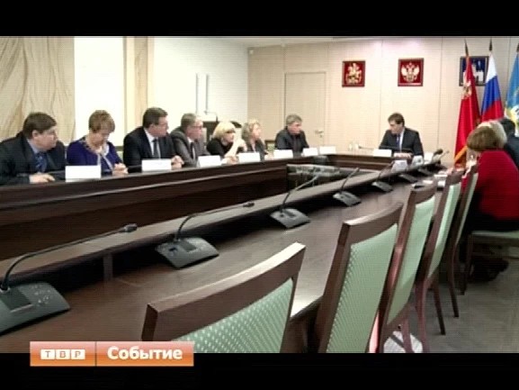 Благоустройство и собираемость налогов. Эти вопросы обсуждали сегодня власти Васильевского поселения на совещании с главой района Сергеем Пахомовым