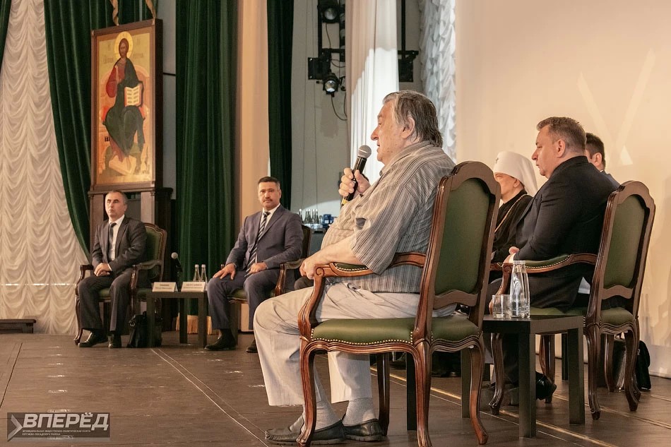 Встреча с Александром Прохановым прошла в Сергиевом Посаде