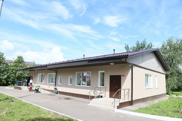 Михаил Токарев проинспектировал капремонт в Богородской поликлинике