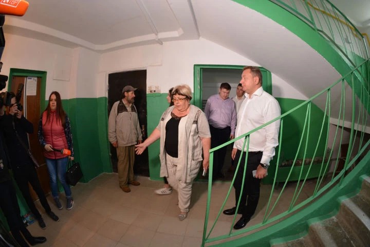 Порядок начинается с подъезда