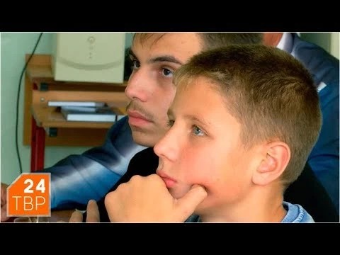 Ещё школьники, уже учатся в профессиональном колледже