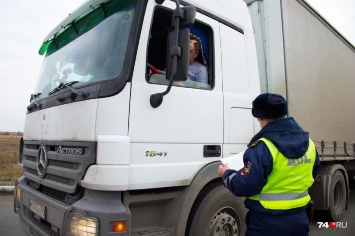 Грузовикам при наличии пропуска на передвижение по Московской области в дневное время не нужно оформлять дополнительные пропуска