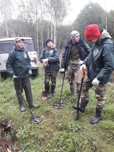 Юные армейцы школьного отряда "Рысь" вернулись домой из экспедиции в Тверской области