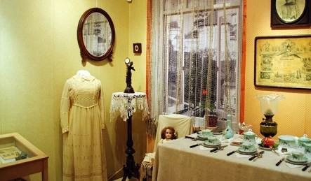 Выставка о жизни горожан прошлого века открылась в Сергиевом Посаде