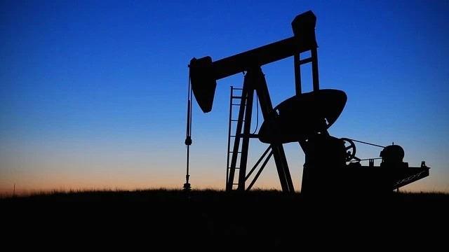Подмосковье против нефтяной иглы