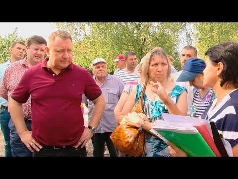 Михаил Токарев на месте обсудил коммунальные вопросы с жителями Южного посёлка