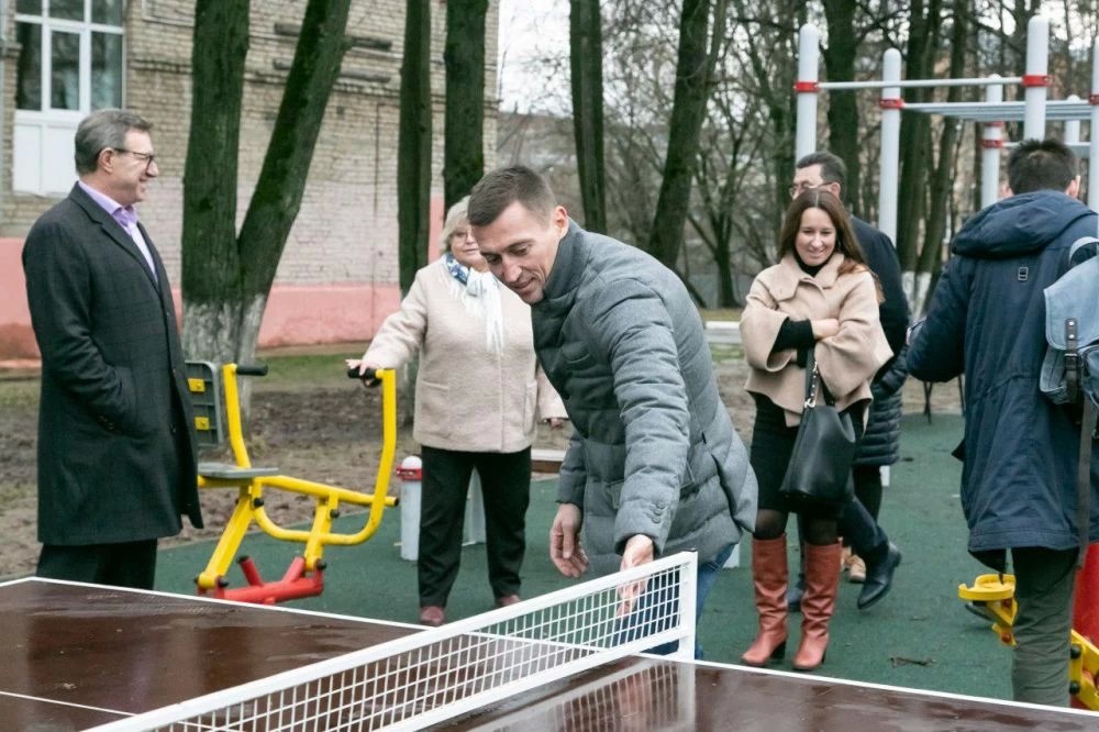 Депутаты проведали школу